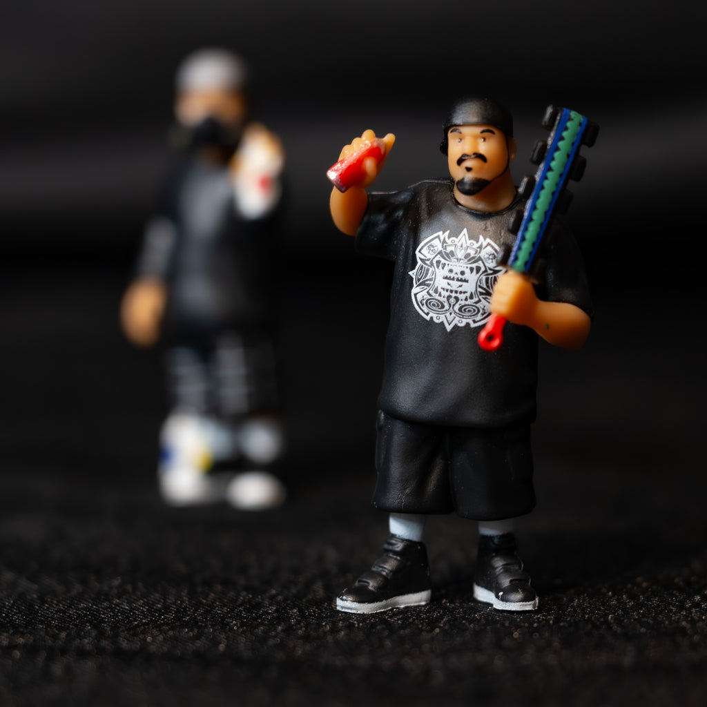 Homies Series 15 Chasers - Urban Aztec/Sloe Motions 1:32 Scale
